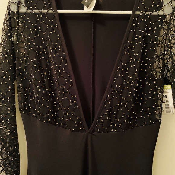 Deep V Jumpsuit (M) - Picture 2 of 6